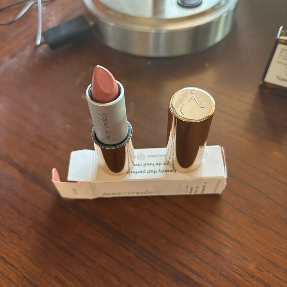Jane Iredale  Triple Luxe™ Long Lasting Naturally Moist Lipstick Gabby